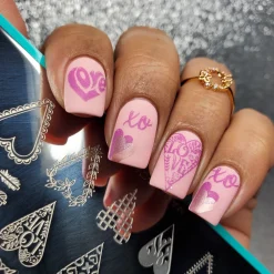 Bleeding Hearts (m272) - Nail Stamping Plate