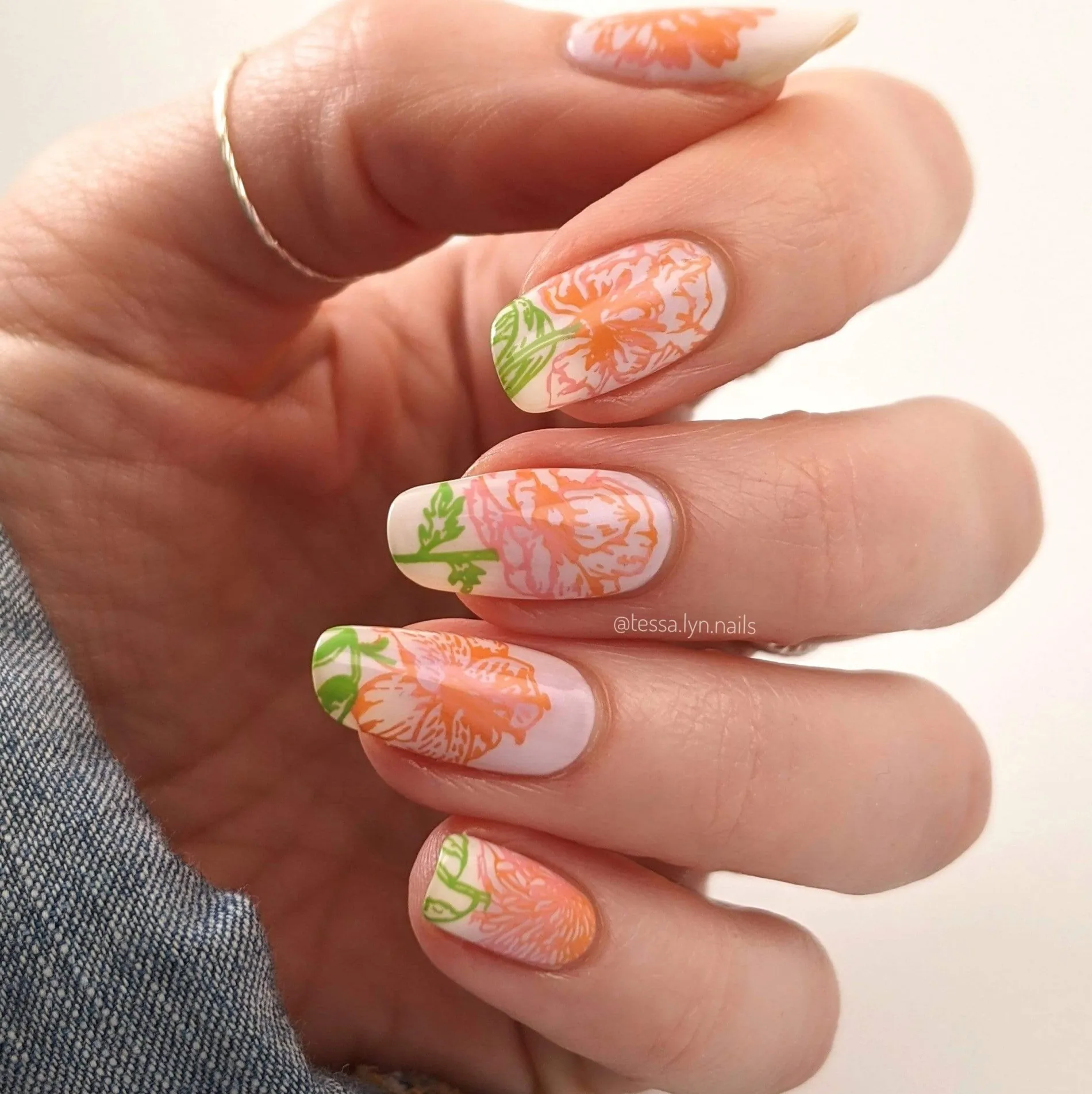 Grow With Love (m179) - Nail Stamping Plate