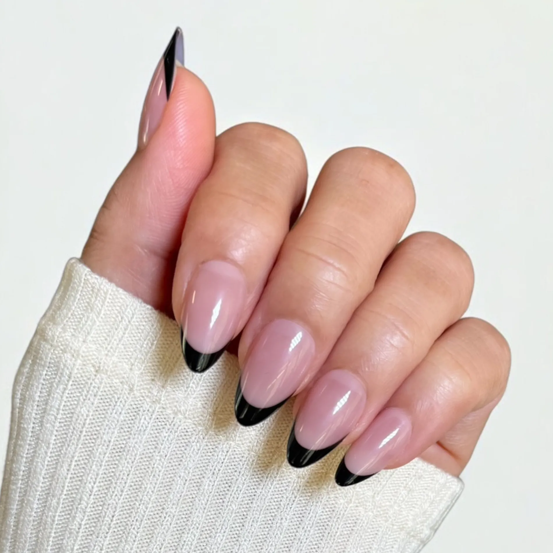Luxe Press On Nails - Short Almond